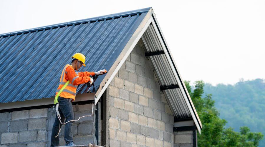 Professional gutter cleaning in Rancho Cucamonga, CA